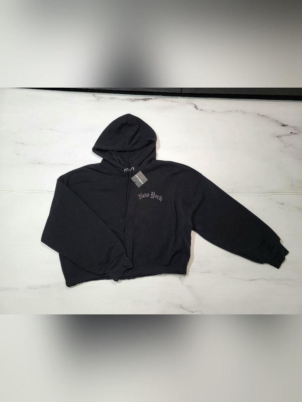 Charlotte Russe Black Cropped Hoodie New York Embroidered Graphic Size XL NWT